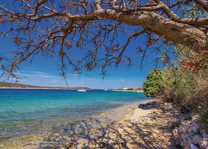 Appartamento Beautiful In Rab